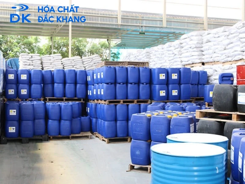 Ứng dụng của axit HCOOH  trong công nghiệp