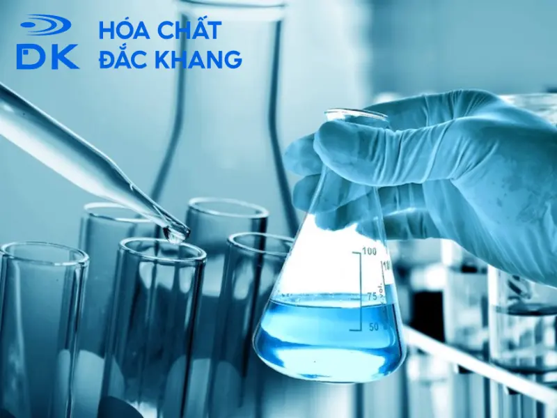 Hóa chất công nghiệp có tính chất hóa học và có thể bị biến đổi