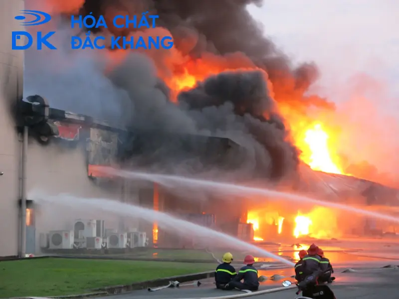 Dung môi công nghiệp